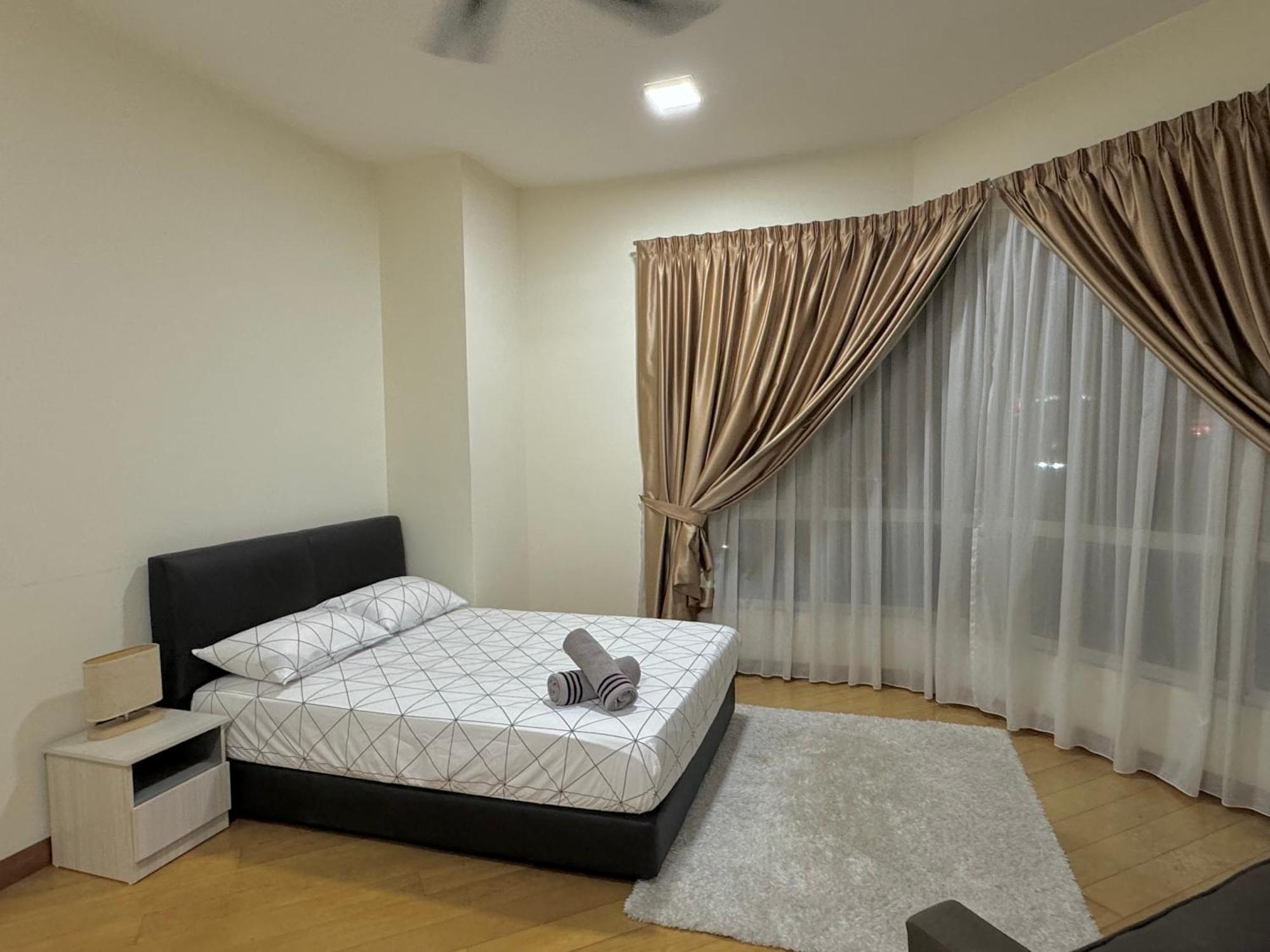 Habibi Klcc Hostel *